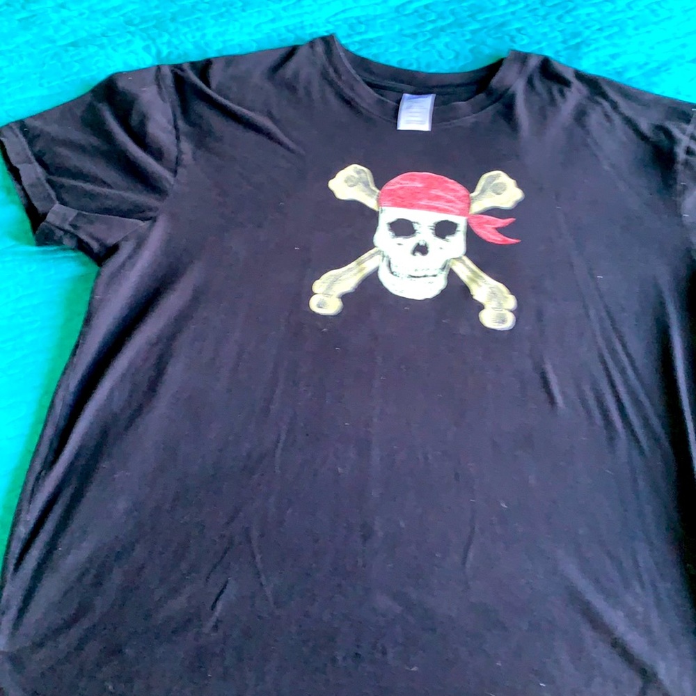 Skull tee shirt